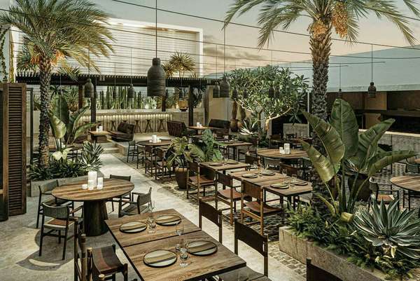 Im Herzen von Mykonos gelegen, zählt das »Nōema« zu den stilvollsten Restaurants der Insel.